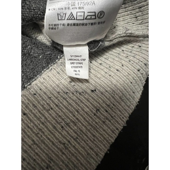 Gap Women’s Knit Sweater Lambswool Nylon Gray Stripes Size S - Picture 6 of 6